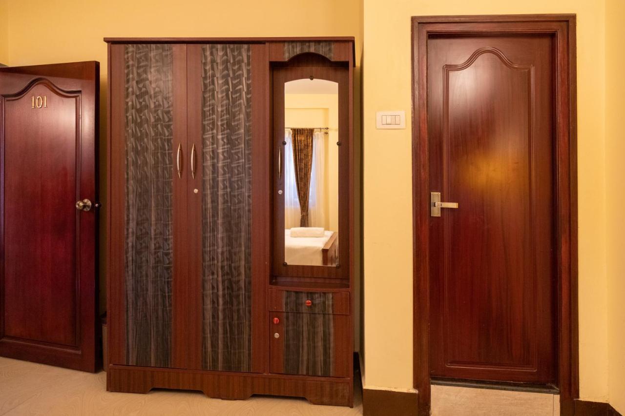 Aakash Rooms And Cottages, Ooty Luaran gambar